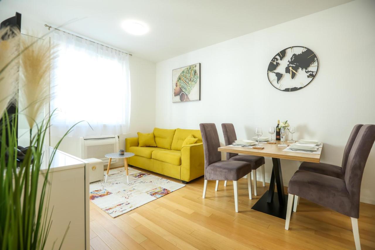 Apartment Margarita Задар Екстер'єр фото